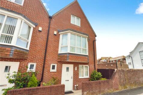 Latimer Street, Romsey, Hampshire 3 bed end of terrace house for sale