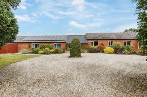 Highwood Lane, Romsey, Hampshire 5 bed semi