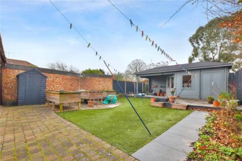 3 bedroom bungalow for sale