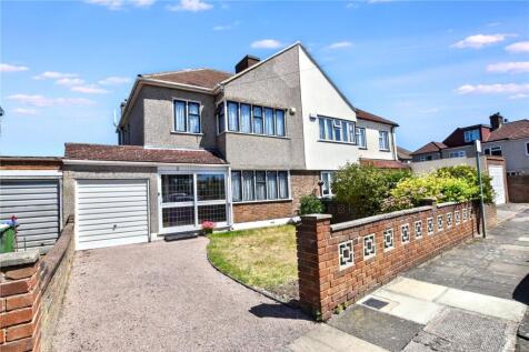 Beechwood Crescent, Bexleyheath, DA7 3 bed semi