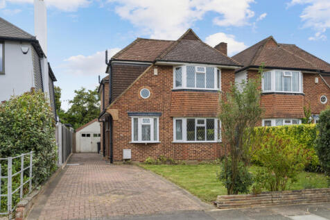 Blakes Avenue, New Malden KT3 4 bed detached house for sale