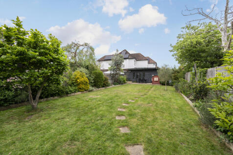 Beverley Way, Raynes Park SW20 3 bed semi