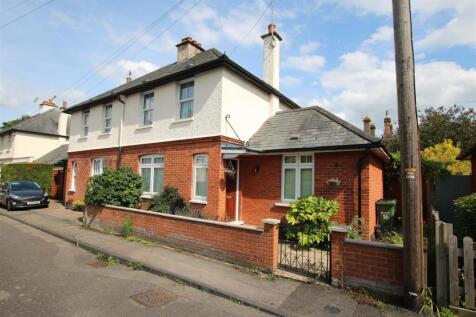 MAGAZINE PLACE, SOUTH LEATHERHEAD, KT22 2 bed semi