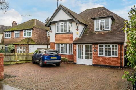 RANDALLS ROAD, LEATHERHEAD, KT22 4 bed detached house for sale