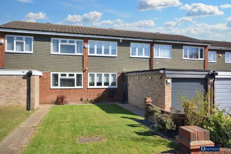 Elmhurst Drive, Hornchurch, RM11 3 bed terraced house for sale