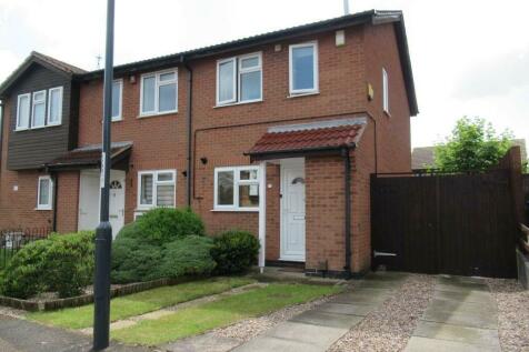 2 bedroom semi-detached house for sale