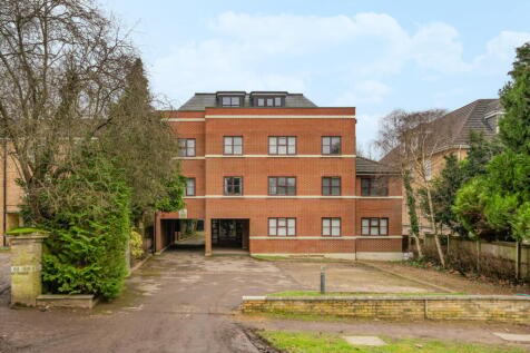 2 bedroom flat for sale