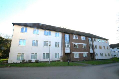 3 bedroom flat for sale