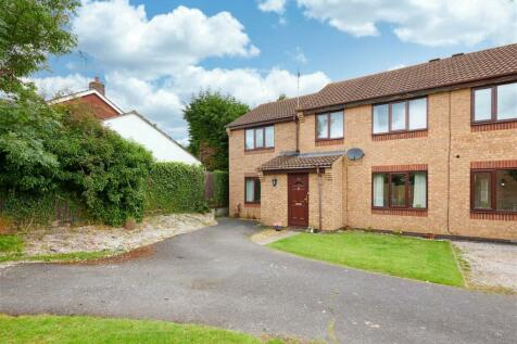 4 bedroom semi-detached house for sale