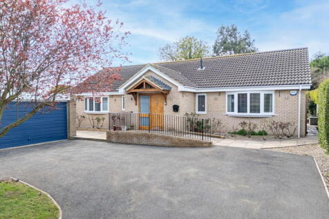 Evergreen Drive, Kettering NN14 2 bed detached bungalow for sale