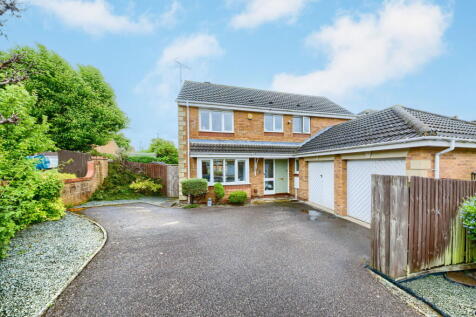 Braithwaite Close, Kettering NN15 4 bed detached house for sale