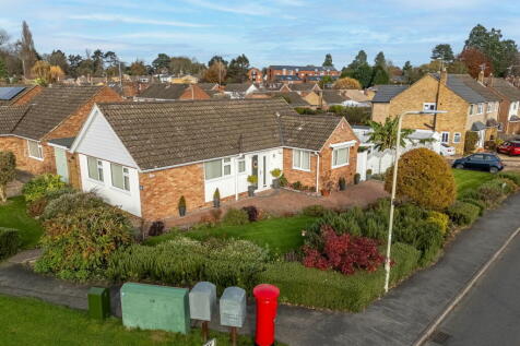 Northleigh Grove, Market Harborough LE16 3 bed detached bungalow for sale
