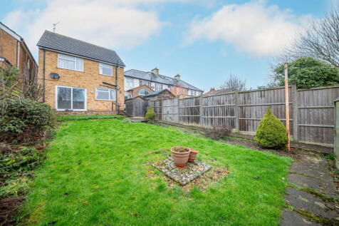 Knoll Street, Market Harborough LE16 3 bed detached house for sale
