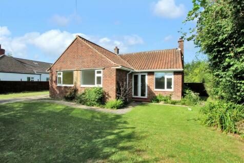 2 bedroom detached bungalow for sale