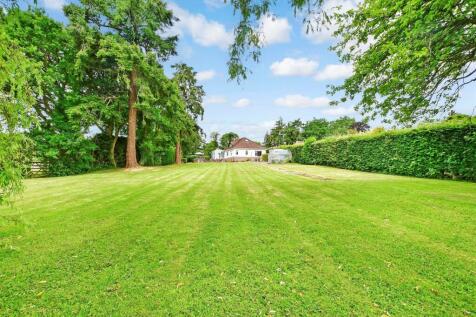 4 bedroom chalet for sale