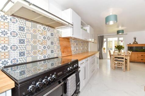 Trenches Road, Crowborough, East Sussex 4 bed detached house for sale