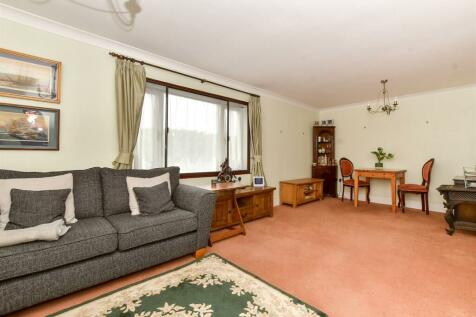 2 bedroom ground floor flat for sale