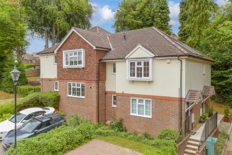 1 bedroom maisonette for sale