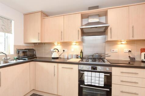 1 bedroom maisonette for sale