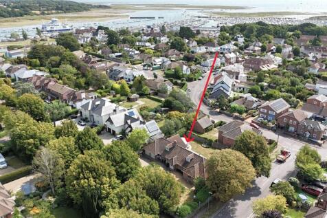 Solent Avenue, Lymington, Hampshire... 4 bed detached house for sale
