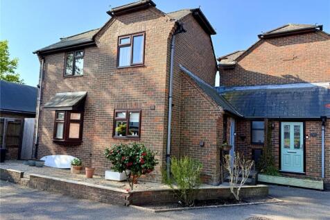 Wainsford Court, Wainsford Road... 2 bed link detached house for sale