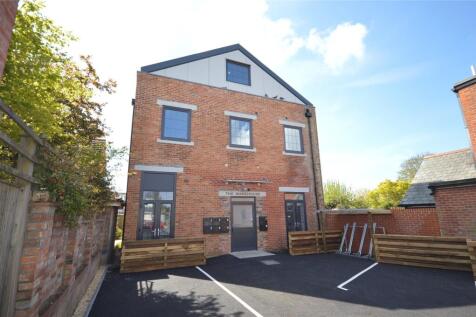 Western Road, Lymington, Hampshire, SO41 1 bed apartment for sale