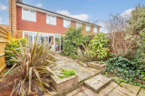 Nova Mews, Sutton SM3 3 bed terraced house for sale
