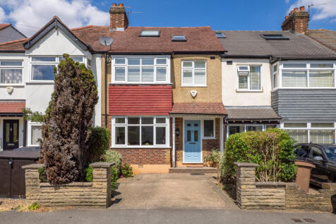 4 bedroom terraced house for sale