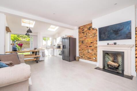 Stanley Road, Carshalton SM5 3 bed terraced house for sale