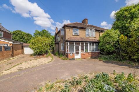 4 bedroom semi-detached house for sale