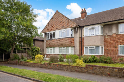 Stanley Court, Carshalton SM5 2 bed maisonette for sale