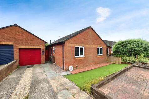 2 bedroom semi-detached bungalow for sale