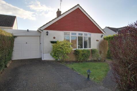 ST MICHAELS WAY, HORNDEAN 3 bed detached bungalow for sale