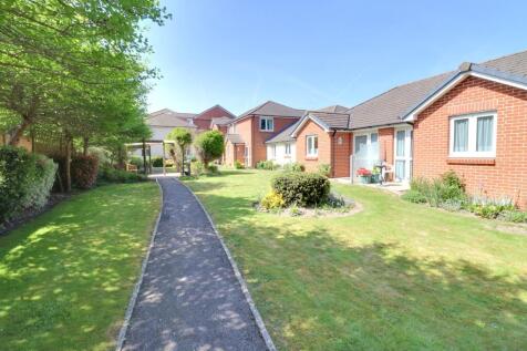 LONDON ROAD, COWPLAIN 1 bed retirement property for sale