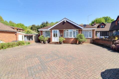 4 bedroom detached bungalow for sale