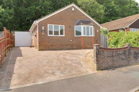 ASHLEY CLOSE, LOVEDEAN 3 bed detached bungalow for sale