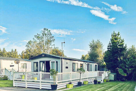2 bedroom park home for sale