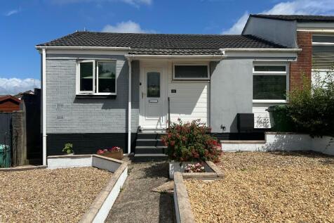 2 bedroom semi-detached bungalow for sale