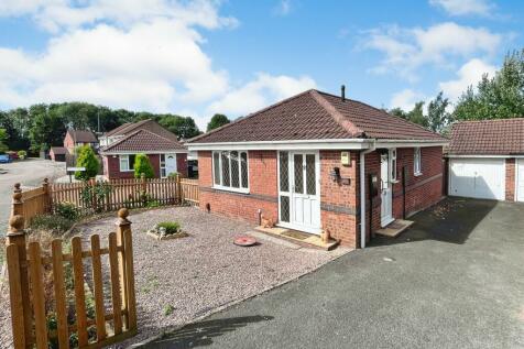 2 bedroom detached bungalow for sale