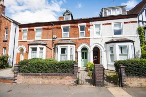 4 bedroom town house for sale