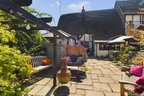 2 bedroom cottage for sale