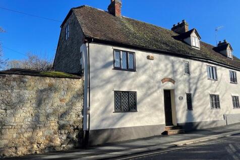 5 bedroom cottage for sale