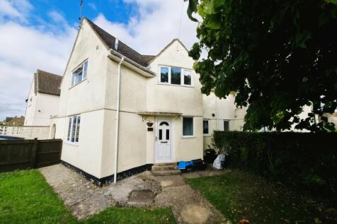 Parkland Square, Cirencester... 3 bed semi