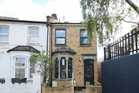 Almond Road, London 4 bed end of terrace house for sale