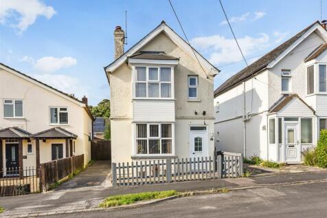 Wolversdene Road, Andover 3 bed detached house for sale