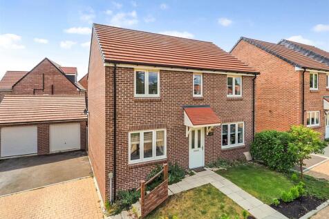 Halter Way, Andover 4 bed detached house for sale