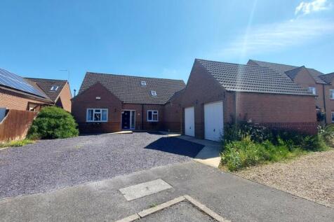 5 bedroom chalet for sale