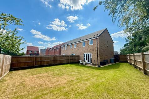 2 bedroom end of terrace house for sale