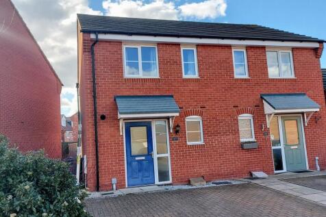 2 bedroom semi-detached house for sale