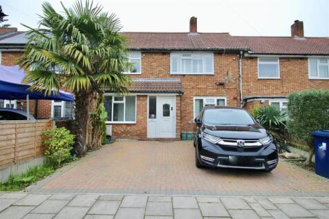 Arliss Way, Northolt 3 bed terraced house for sale